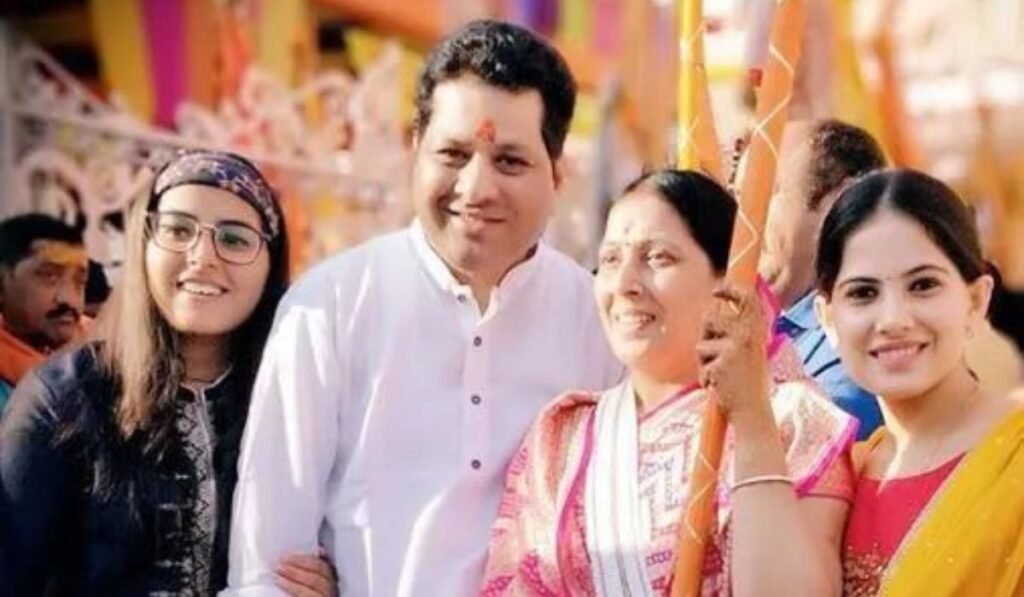 Jaya Kishori Family