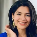 Nidhi Bhanushali Height in Feet