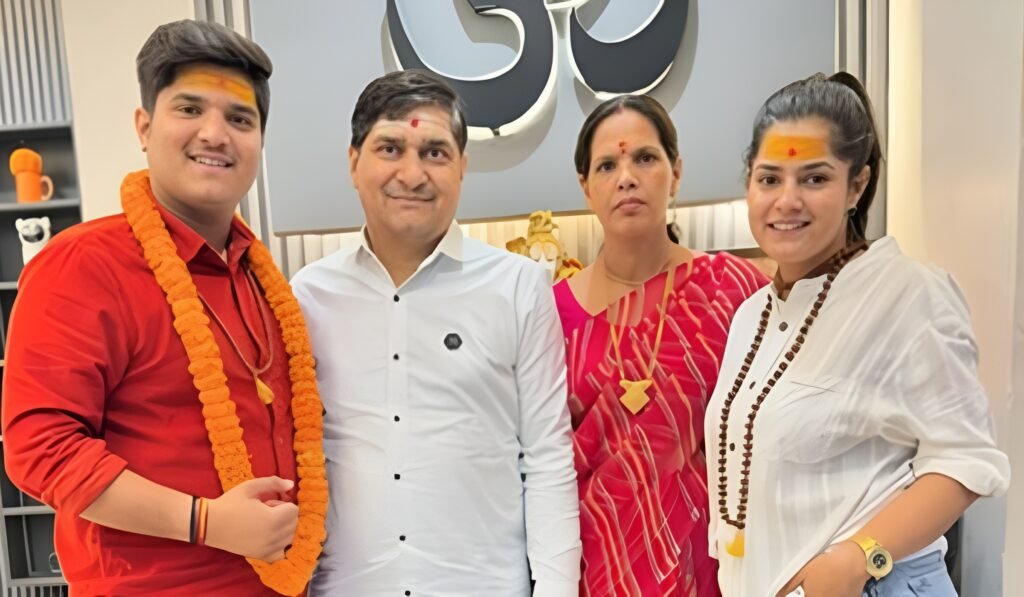 mridul tiwari family