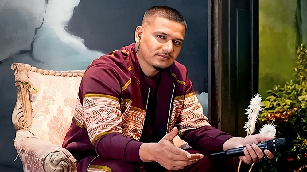 Dhanda Nyoliwala Age