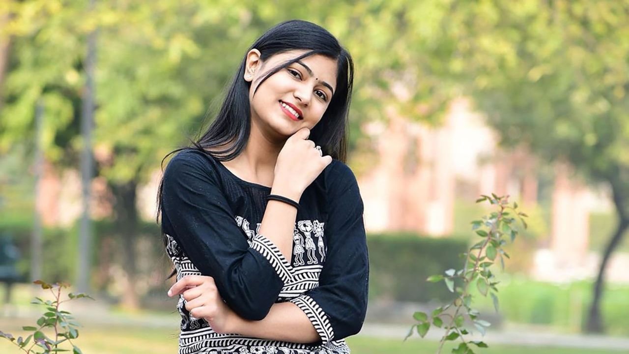 Surbhi Rathore Age, Biography, Net Worth & Life