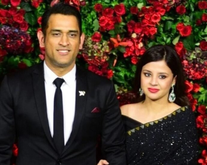 Sakshi Dhoni Age